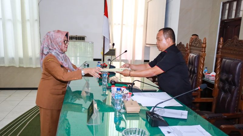 Wali Kota dr Susanti Dewayani Sampaikan Nota Jawaban Dalam Bentuk Pemandangan Umum Fraksi Terhadap Ranperda APBD Kota Pematang Siantar TA 2023