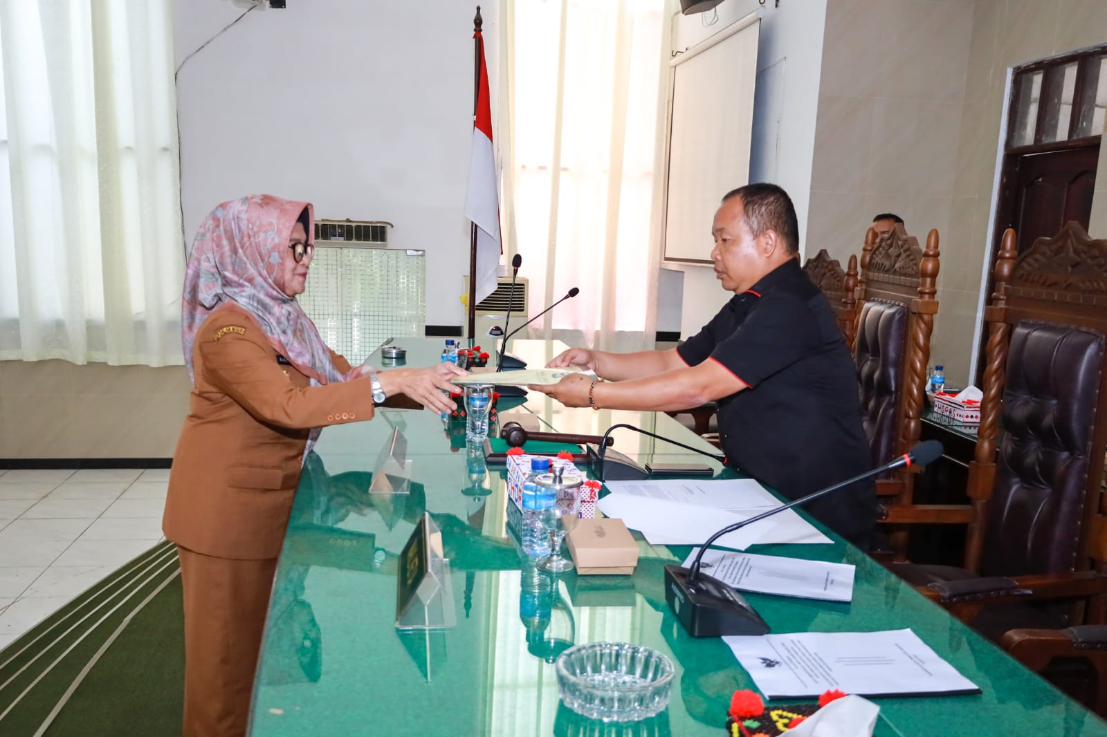Wali Kota dr Susanti Dewayani Sampaikan Nota Jawaban Dalam Bentuk Pemandangan Umum Fraksi Terhadap Ranperda APBD Kota Pematang Siantar TA 2023