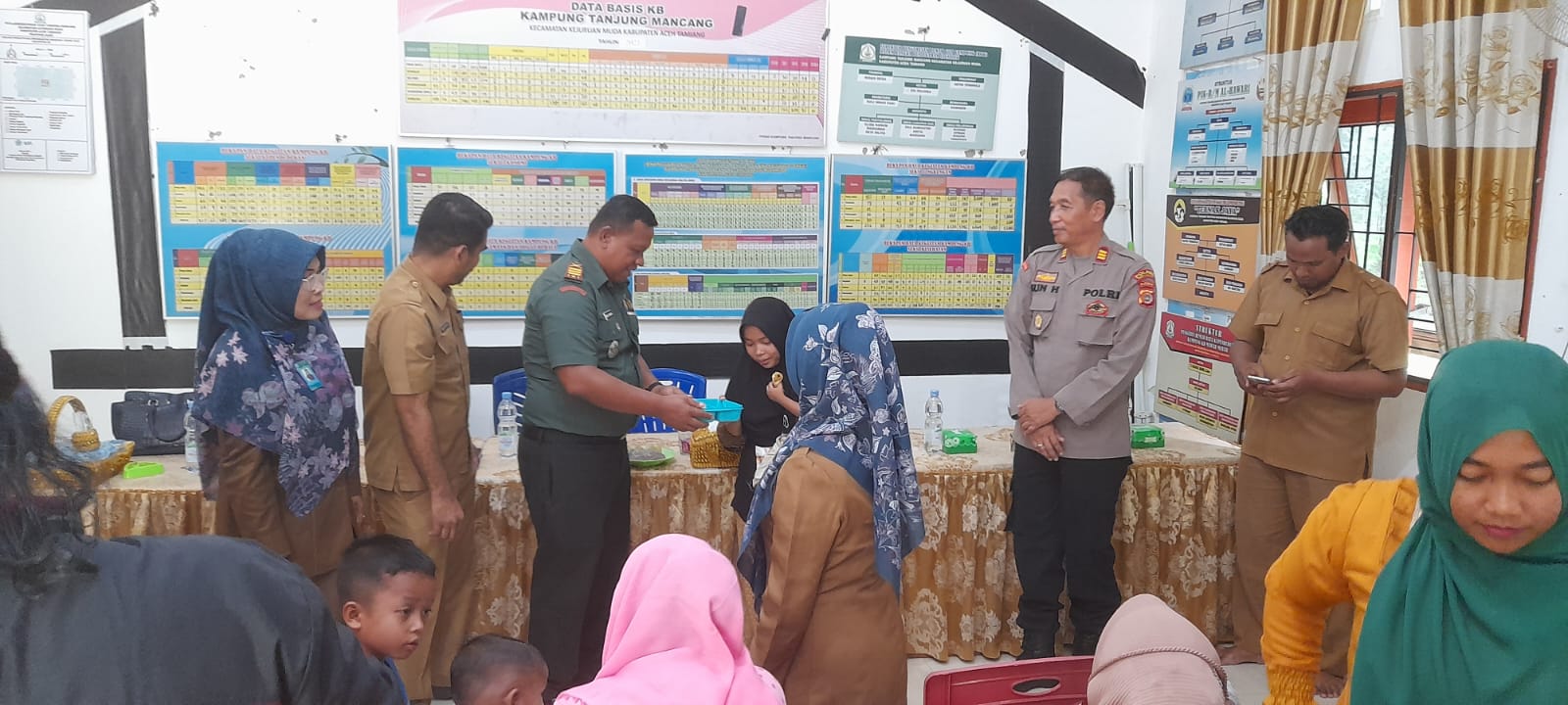 Kapolsek Kejuruan Muda Hafiri Acara Lounching GCS di 2 Desa