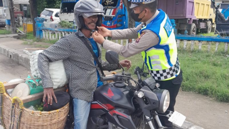 Satlantas Polres Aceh Timur Rajia Rutin Pengendara Motor Tidak Memakai Helm