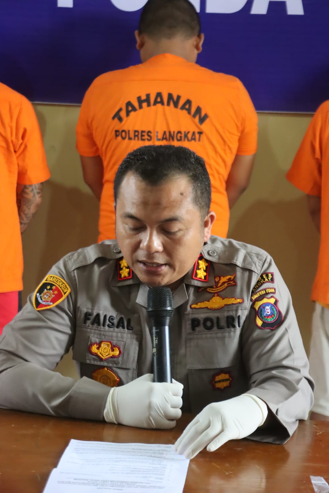 Kapolres Langkat Pimpin Press Release Pengungkapan kasus Tindak Pidana Melakukan Kekerasan Secara Bersama – sama Mengakibatkan Matinya Orang