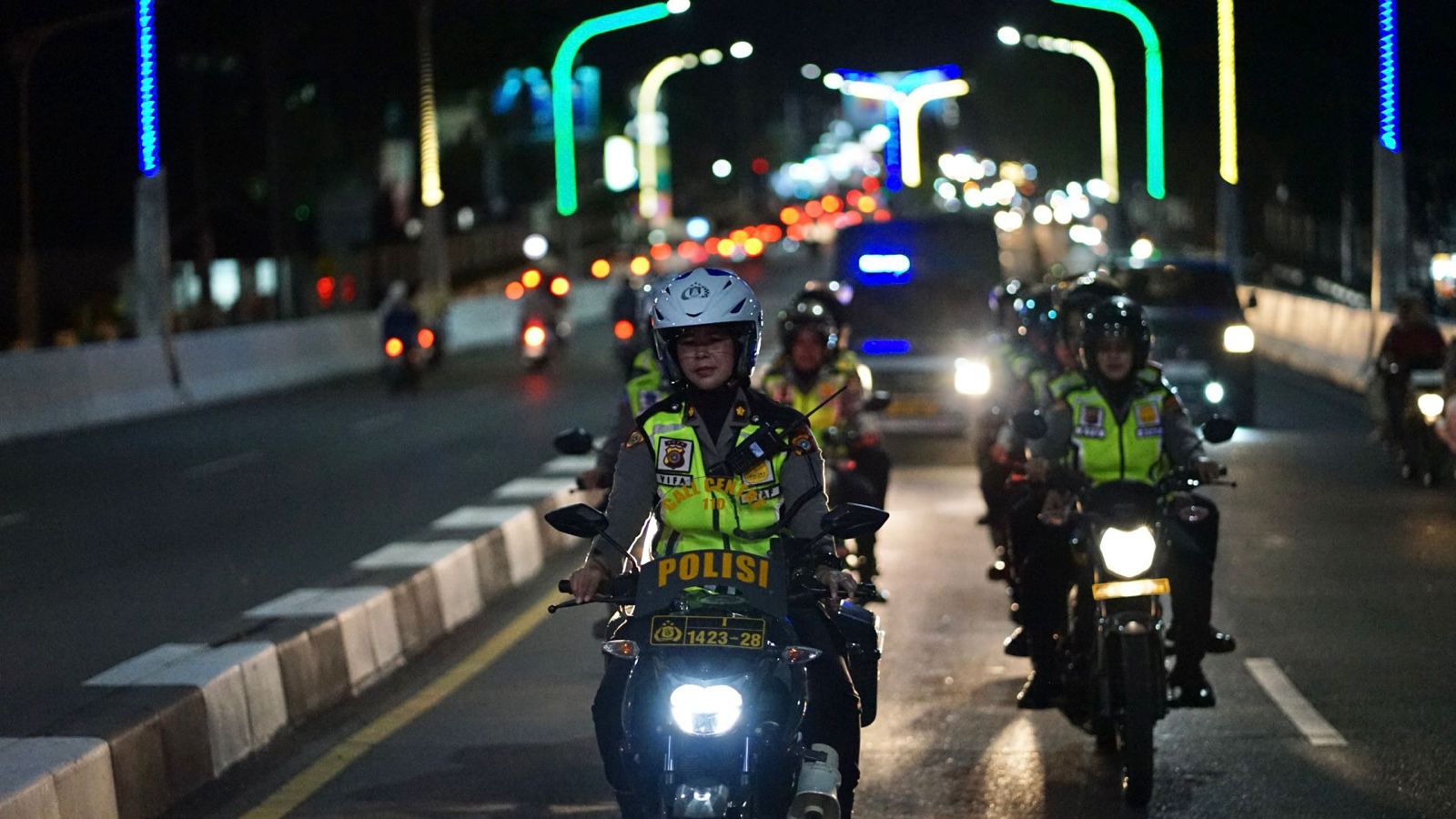Gunakan Sepeda Motor, Polwan Polresta Banda Aceh Gelar Patroli Bersama Instansi Terkait
