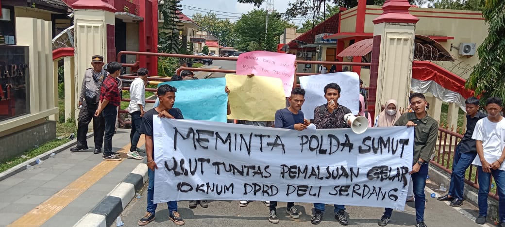1 Tahun Lebih Laporan Dugaan Gelar Palsu Oknum DPRD Kab Deliserdang di Poldasu Jalan Ditempat, AMPUH Desak Segera Dituntaskan