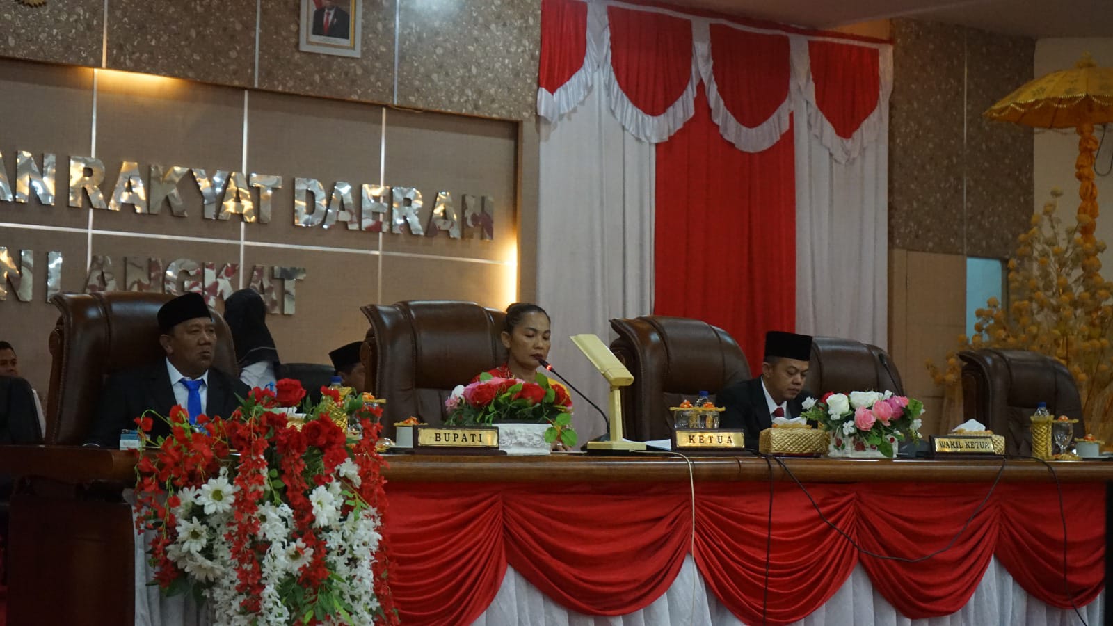 Dengarkan Pidato Presiden RI Di DPRD , Syah Afandin Ajak Semua Pihak Meningkatkan Kualitas Diri Menuju Indonesia Emas 2045