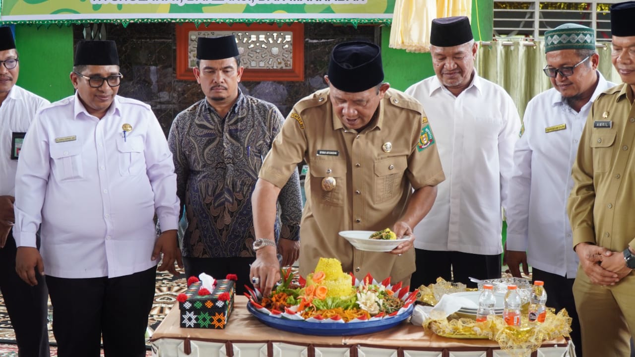Resmikan Musholla MTs N 3 Langkat, Syah Afandin Didoakan Terus Jadi Pemimpin Amanah