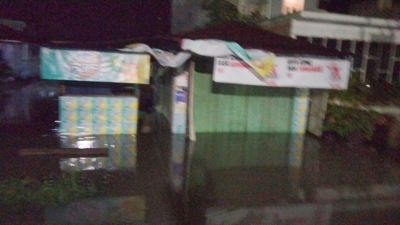 Tiga Jam Diguyur Hujan, Rumah Warga Dekat Kantor Bupati Sergai Tergenang Air