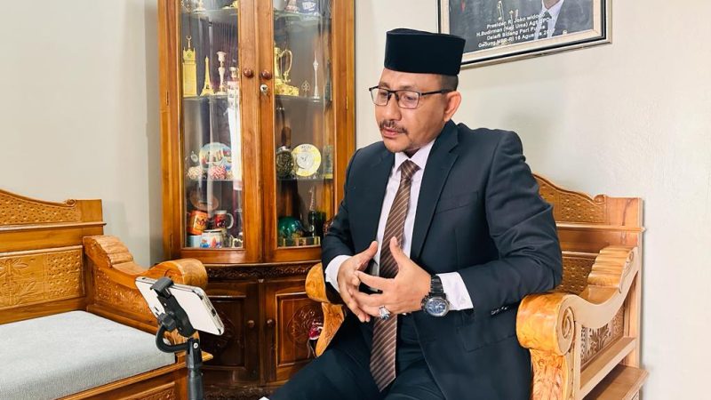 Haji Uma Menjadi Pemateri Analisa Politik Kontemporer di Indonesia