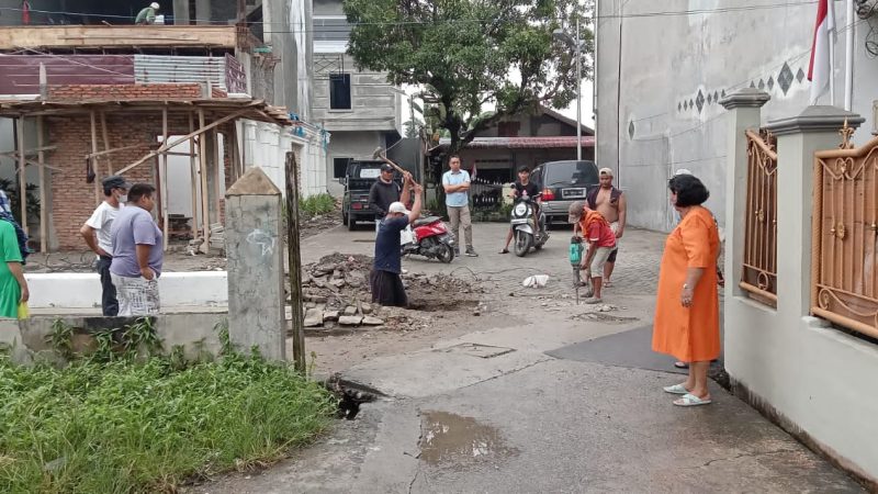 Dampak Pembangunan Perumahan Singkarak Palace, Warga Ricuh Tolak Limbah Dibuang ke Parit