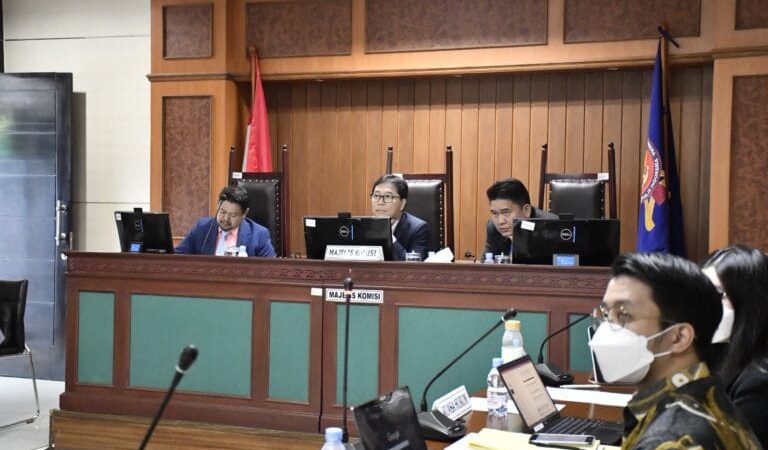 KPPU Sidang Perkara Akuisisi GCA 2016 oleh APF Holdings