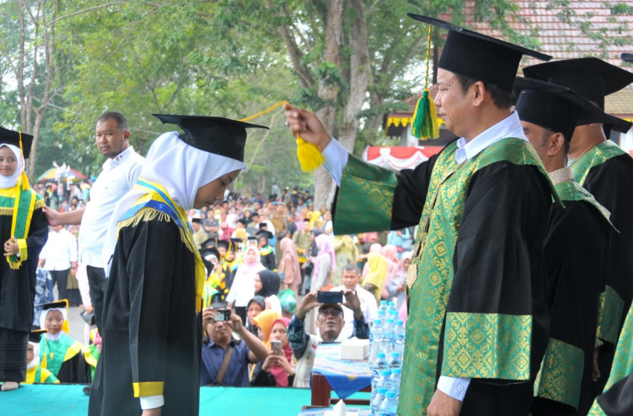 Pemkab Inhu Komitmen, Sekda Wisuda 5180 MDTA, MDTW Se Inhu
