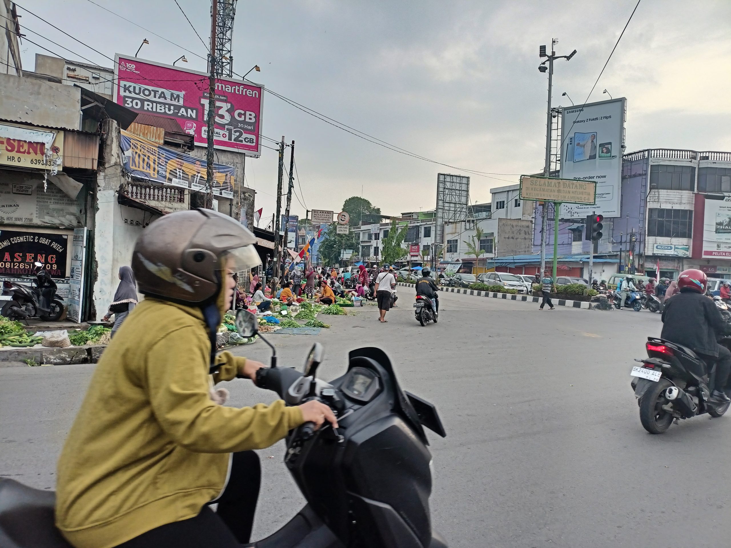 PK5 di Jalan Sei Sikambing, Simpang Jalan Gatot Subroto Buat Pesona Kota Medan Kumuh