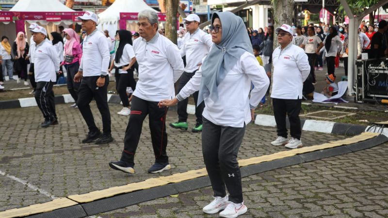 Wali Kota dr Susanti Dewayani SpA Hadiri Senam Pagi Bersama di Halaman Kantor Perwakilan Bank Indonesia Pematang Siantar