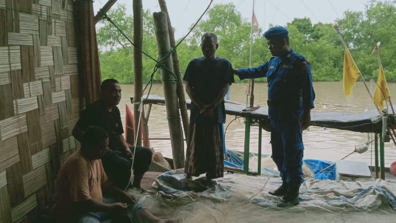 Sat Pol Airud Polres Sergai Giat Binluh Batas Penangkapan Ikan Kepada Nelayan