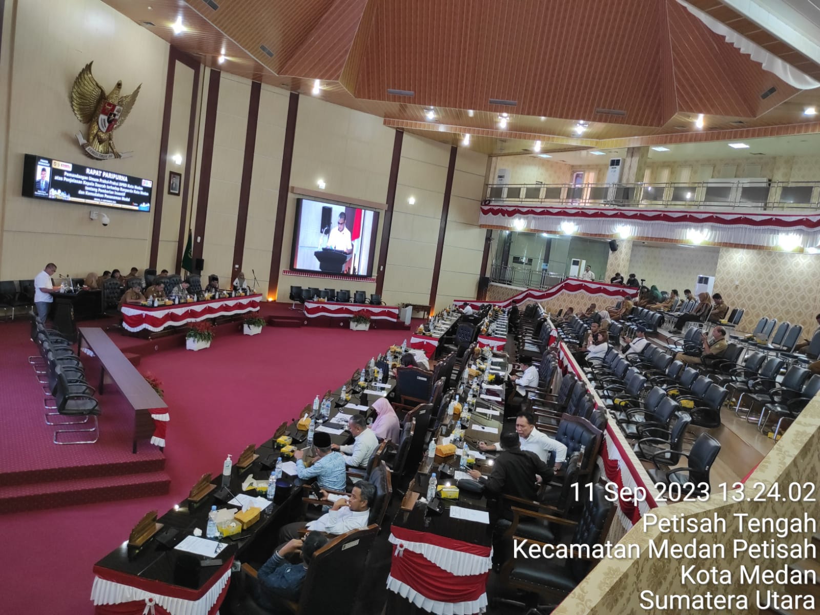 Saat Rapat Paripurna Berlangsung, Banyak Anggota Dewan Tinggalkan Kursinya