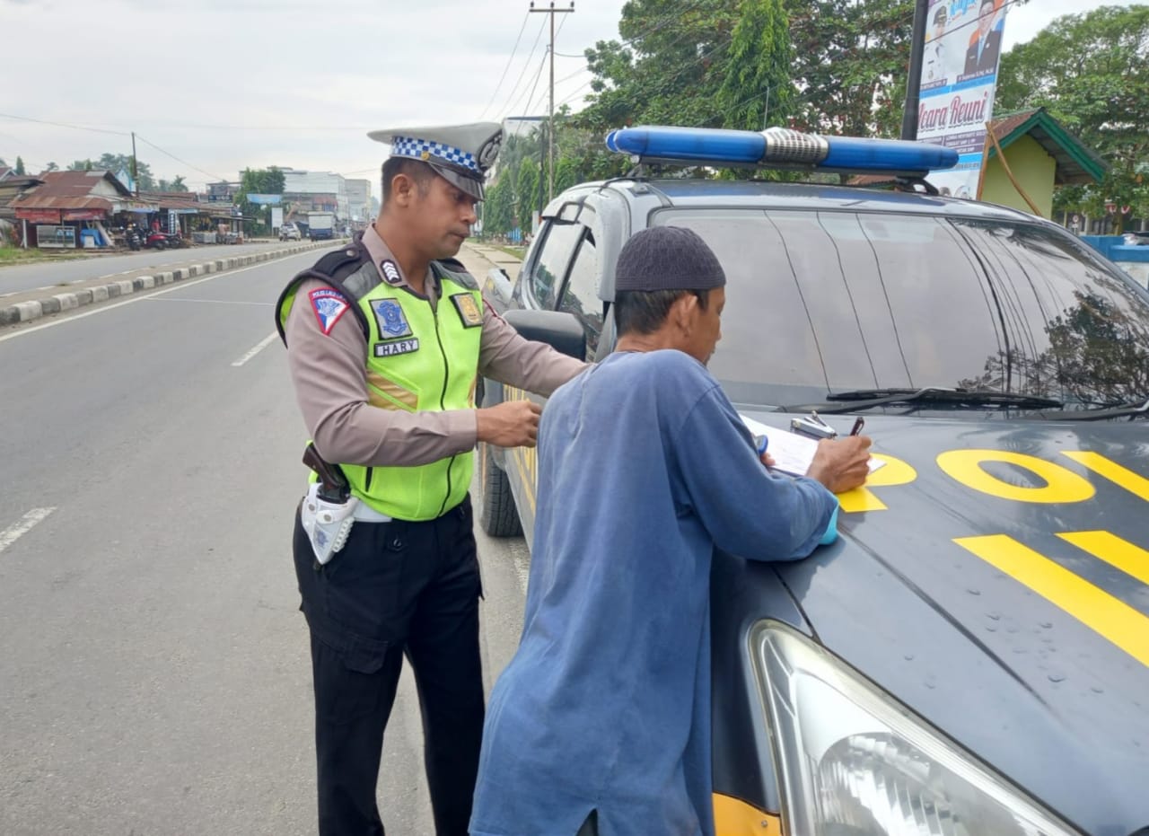 Ops Zebra LK Polres Inhu Ratusan Pengendara Terjaring