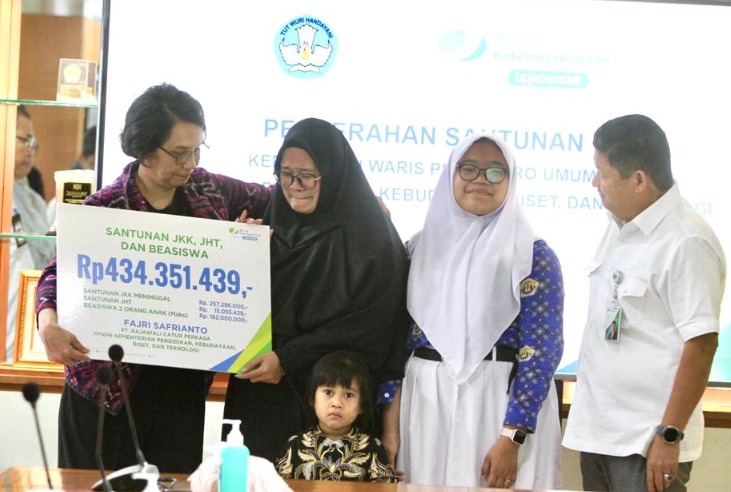 PPNPN Kemendikbudristek Meninggal Dunia, Ahli Waris Terima Santunan dan Beasiswa dari BPJS Ketenagakerjaan