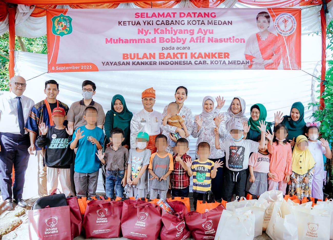 Ny Kahiyang Ayu Beri Bingkisan Anak Pejuang Kanker, Semoga Cepat Sembuh & Tetap Semangat