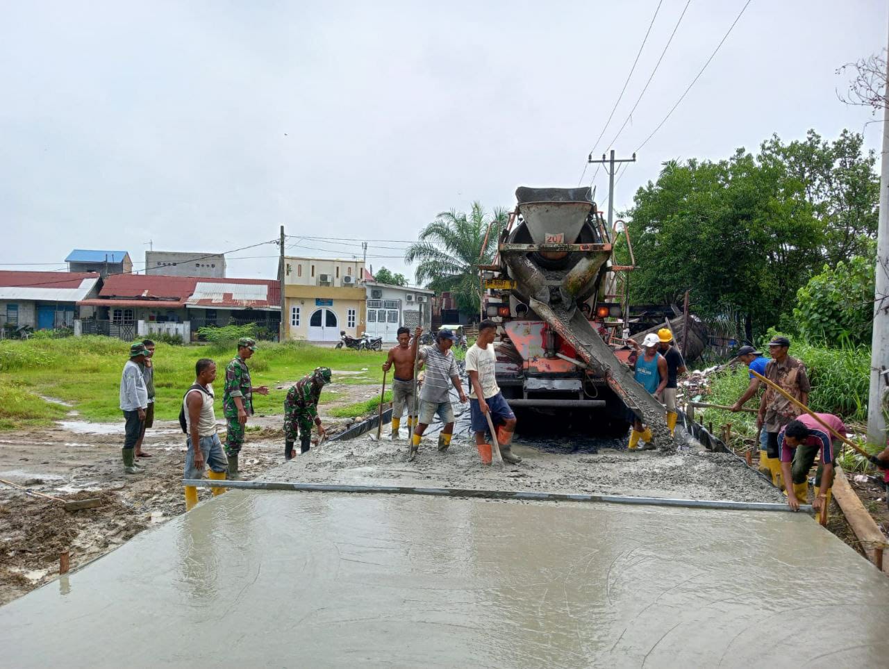 Pengecoran Jalan Speksi dan Jalan Pasar Nippon Marelan Mulai Menunjukan Hasil, Ini Kata Dandim