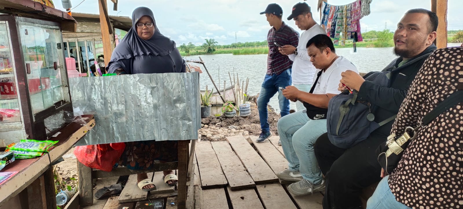 Tentara Datang ke Siombak, Perekonomian Pedagang di Lokasi TMMD 118 Meningkat, Kodim 0201/Medan Ucapkan Syukur 