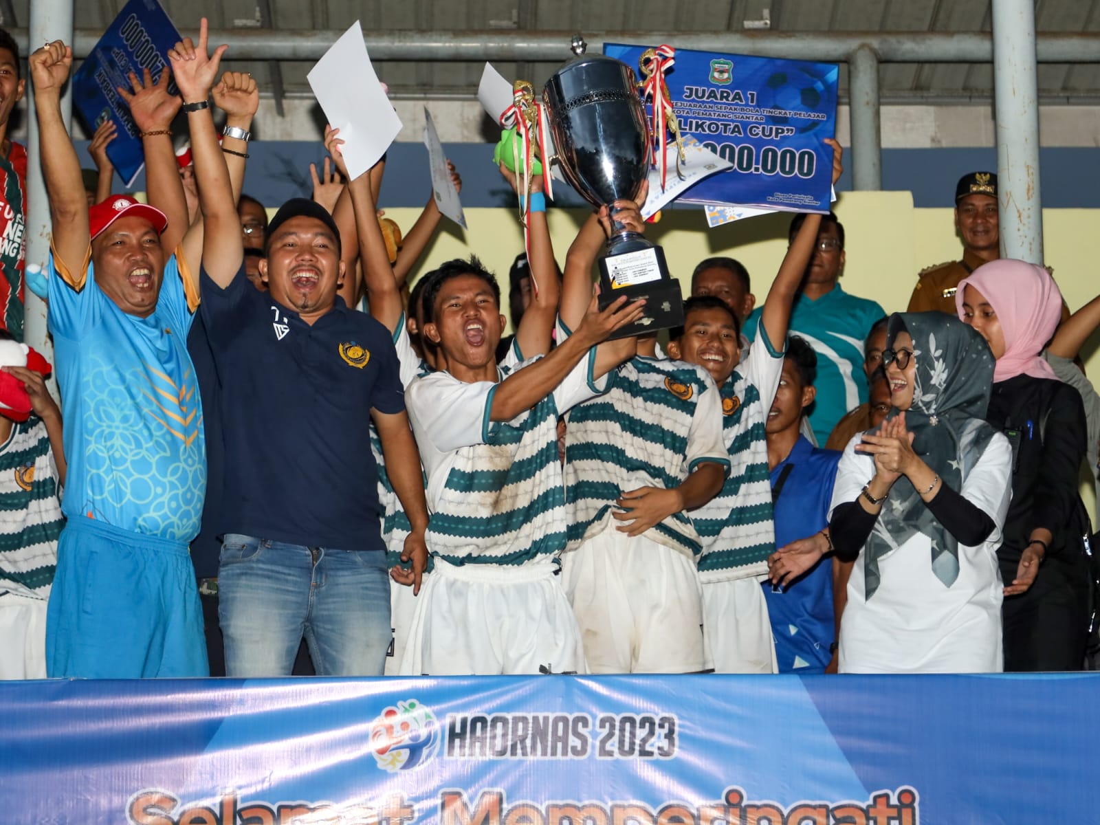 SMA Negeri 1 Pematang Siantar Juara 1 Final Wali Kota Cup Tahun 2023