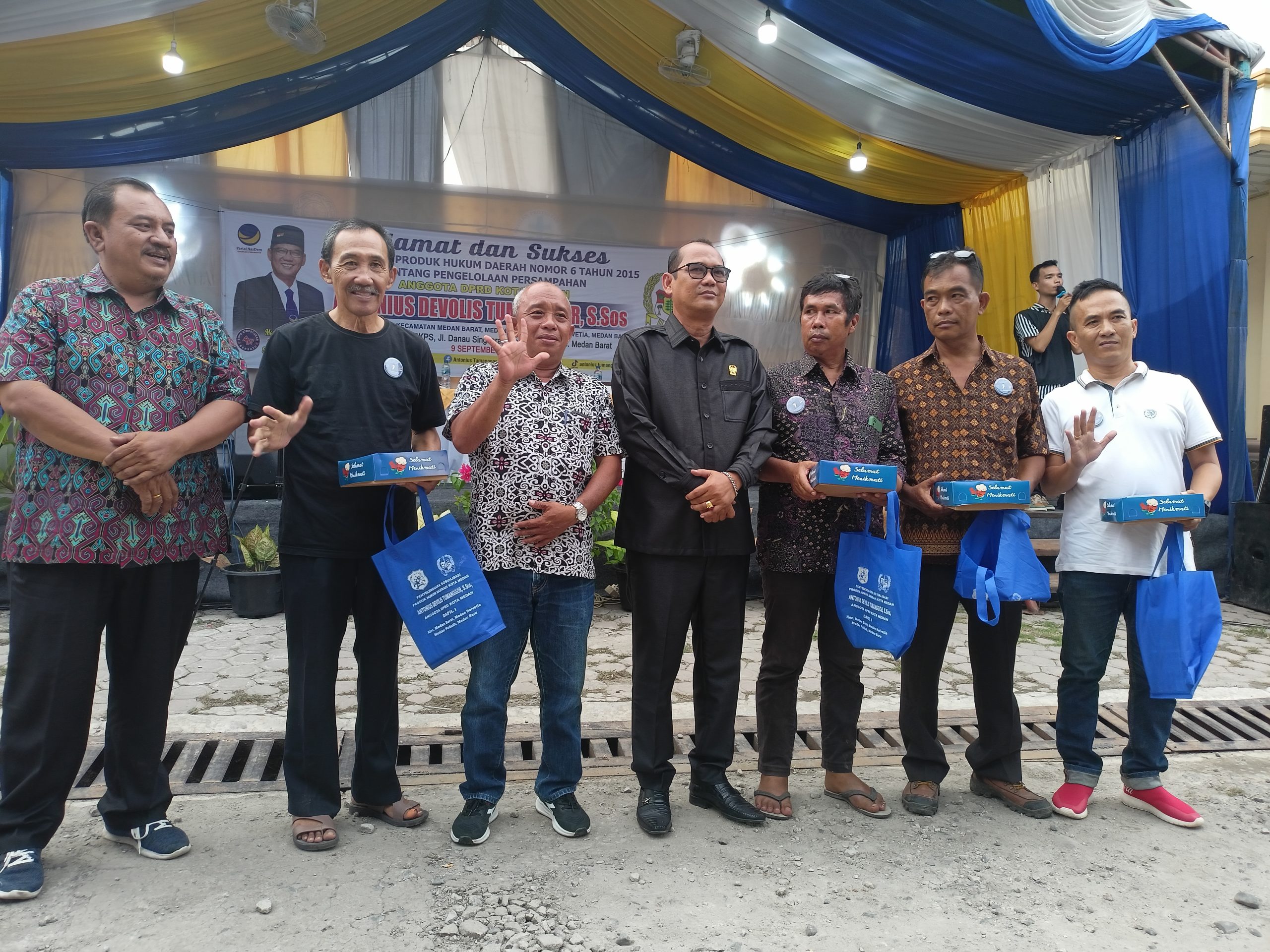 Pelaksanaan Sosperda No. 6 Tahun 2015, Antonius Tumanggor Ajak Warga Jaga Kebersihan Lingkungan dari Sampah