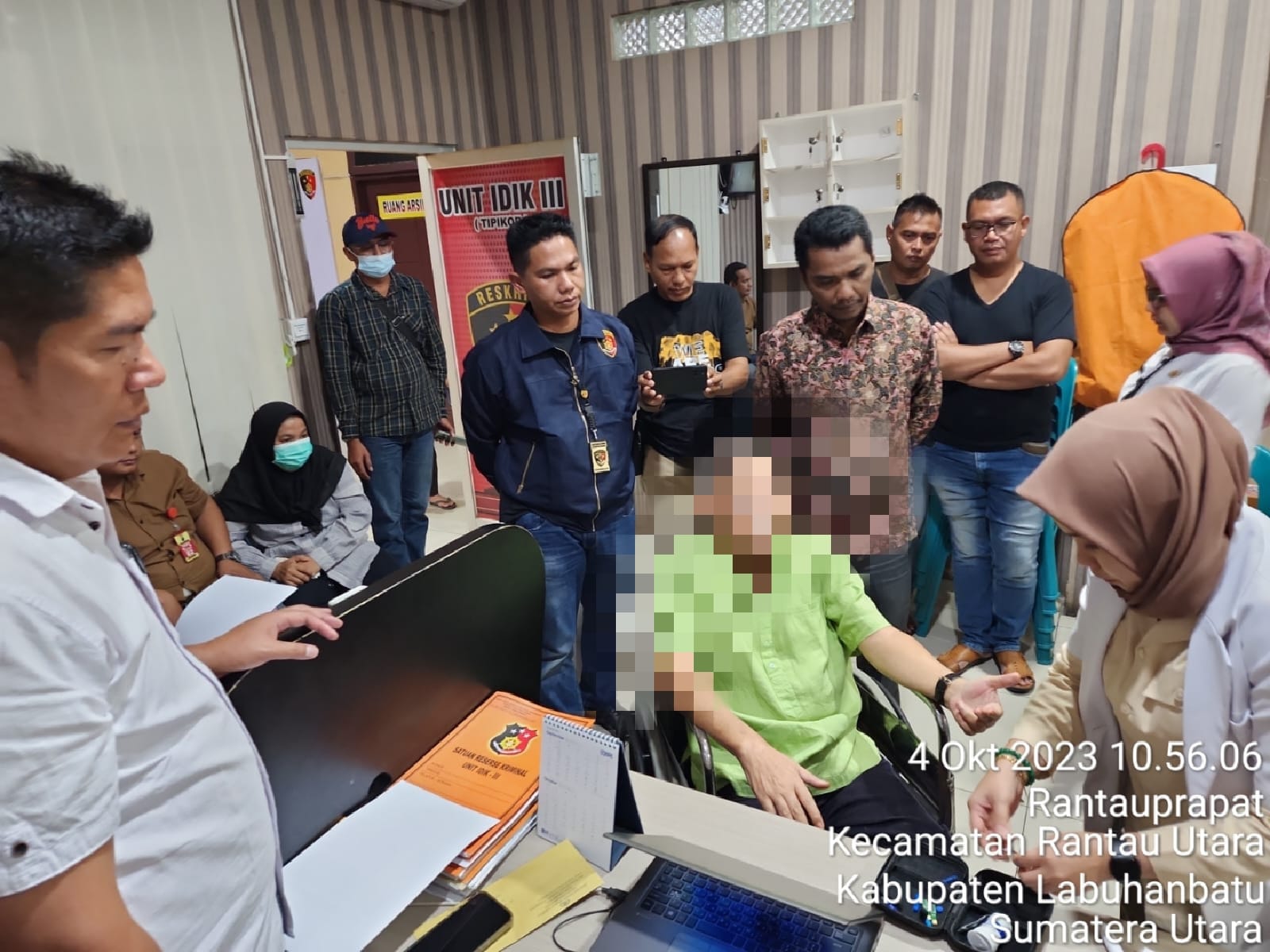 Diduga Terlibat Korupsi Mantan Sekda Dan Bendahara Terpaksa Dibawa Polres Labuhanbatu