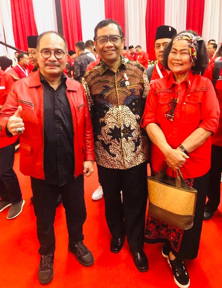 Megawati, Jokowi, Ganjar Bersama PDI Perjuangan Bagi Politik Kedaulatan Pangan Untuk Kesejahteraan Rakyat Melalui Kepemimpinan Nasional Negara Indonesia