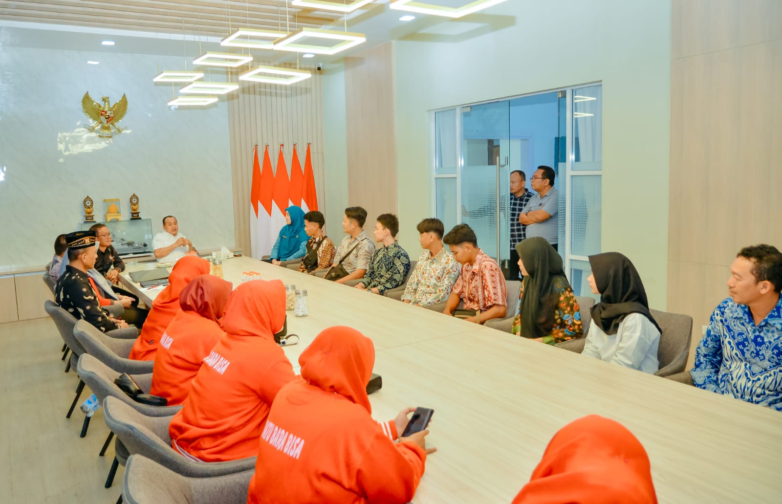 Zahir Berangkatkan 5 Orang Guru Ke Singapura dan 9 Orang Mahasiswa Ke Tiongkok