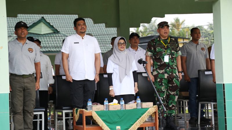 Bobby Nasution Didampingi Wali Kota Pematang Siantar Resmi Buka Acara Pertandingan Football Komwil I APEKSI