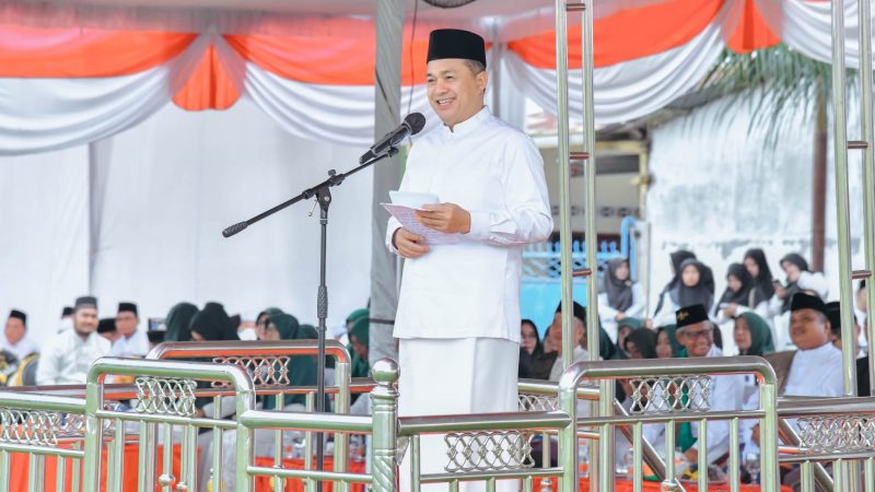 Zahir Bertindak Sebagai Inspektur Upacara Peringatan HSN, Ajak Santri Jihad Jayakan Batu Bara