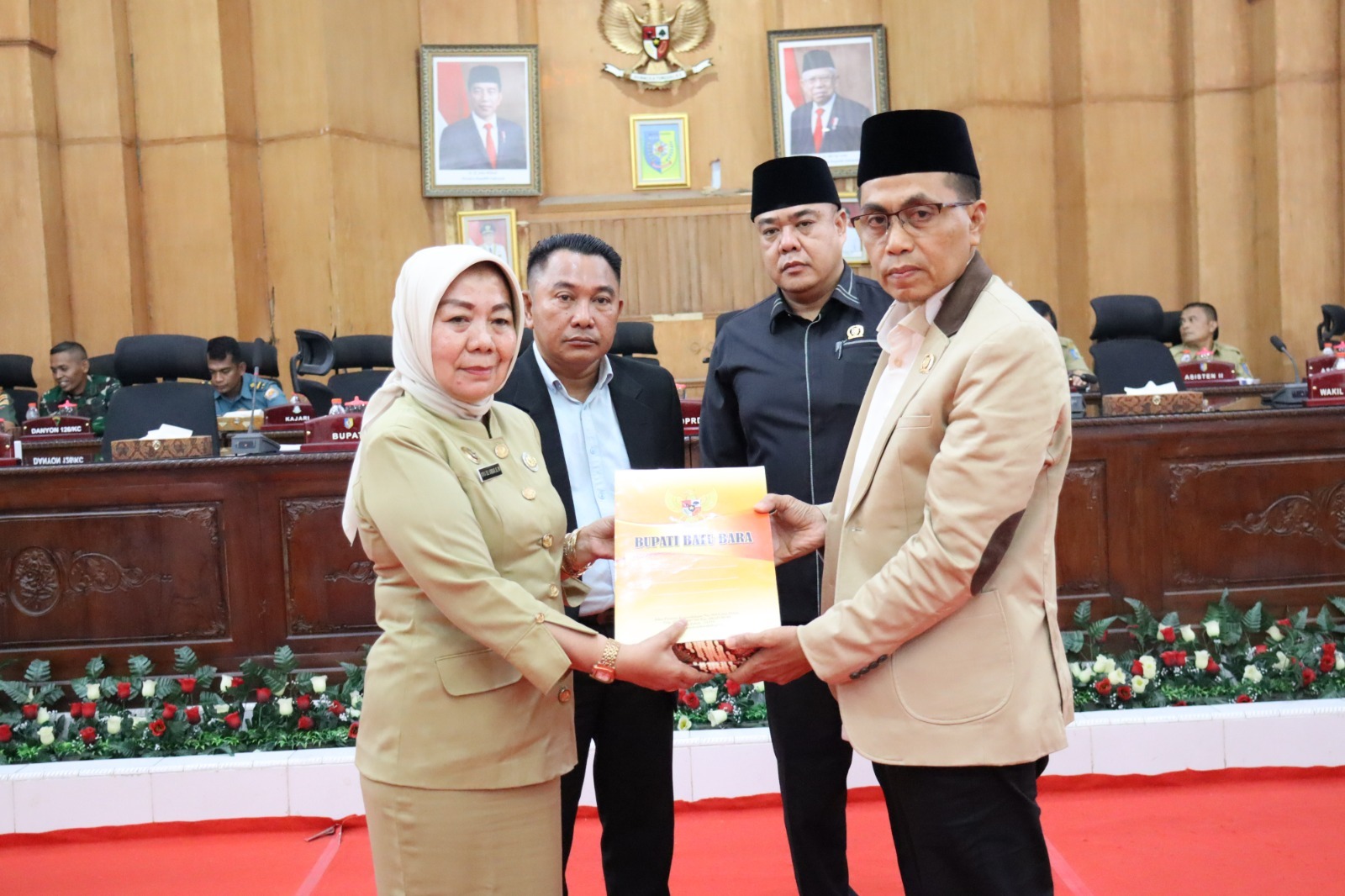 Zahir Hadiri Rapat Paripurna Penyampaian Nota RAPBD 2024 dan Nota Ranperda Tentang Perubahan Atas Perda No. 1 Tahun 2019 Tentang Penyertaan Modal Pemkab Batu Bara Kepada Perumda Air Minum Tirta Tanjung