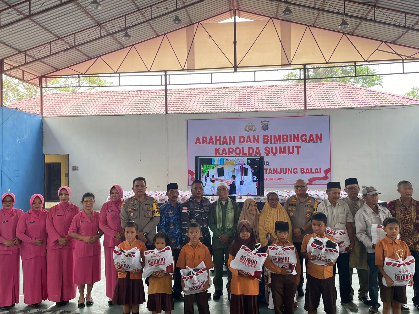 AKABRI Angkatan 1990 Bagikan Sembako Kepada Warga Kota Tanjung Balai