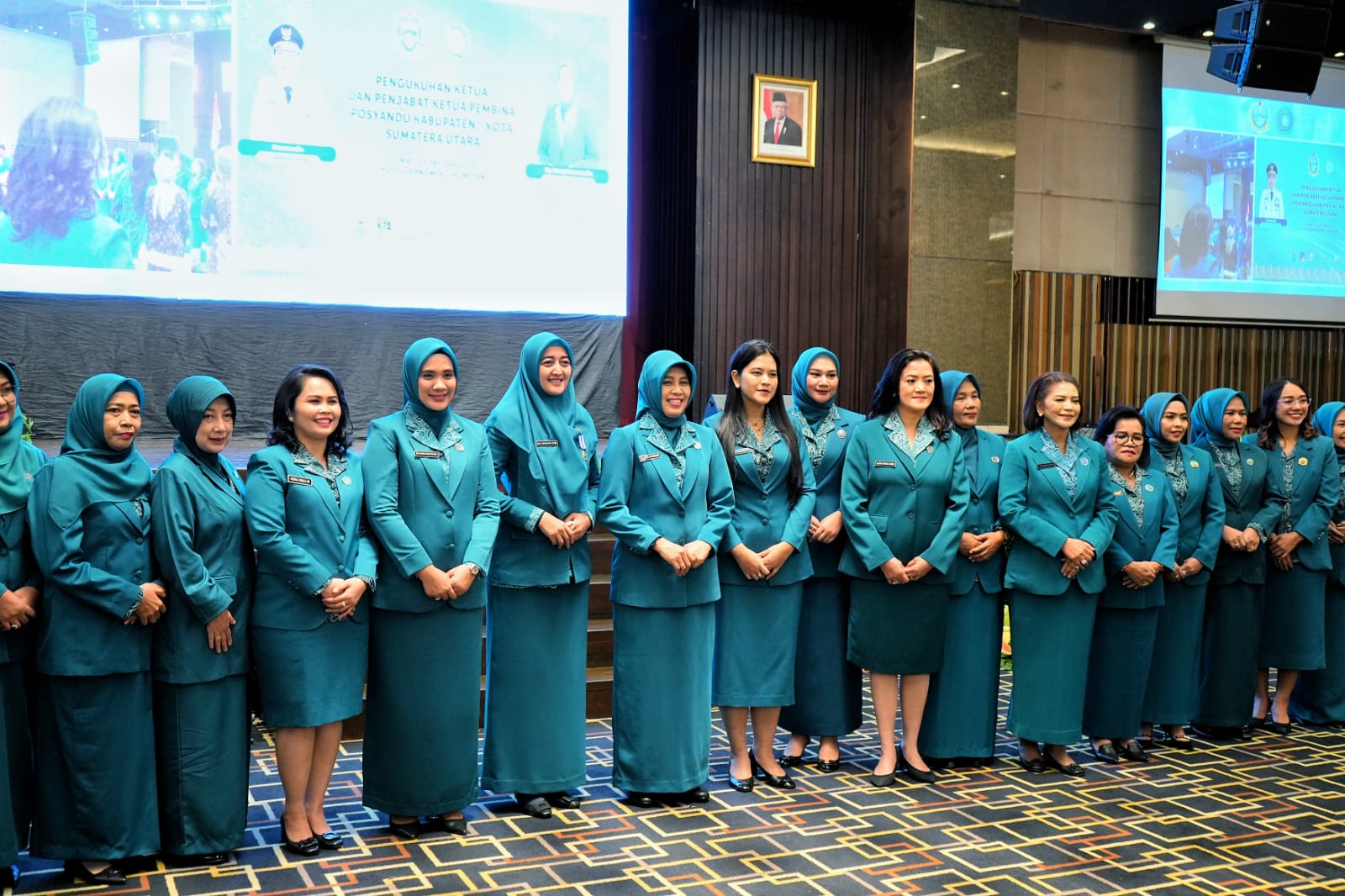Ketua TP PKK Kota Medan Dikukuhkan Menjadi Pembina Posyandu Kota Medan