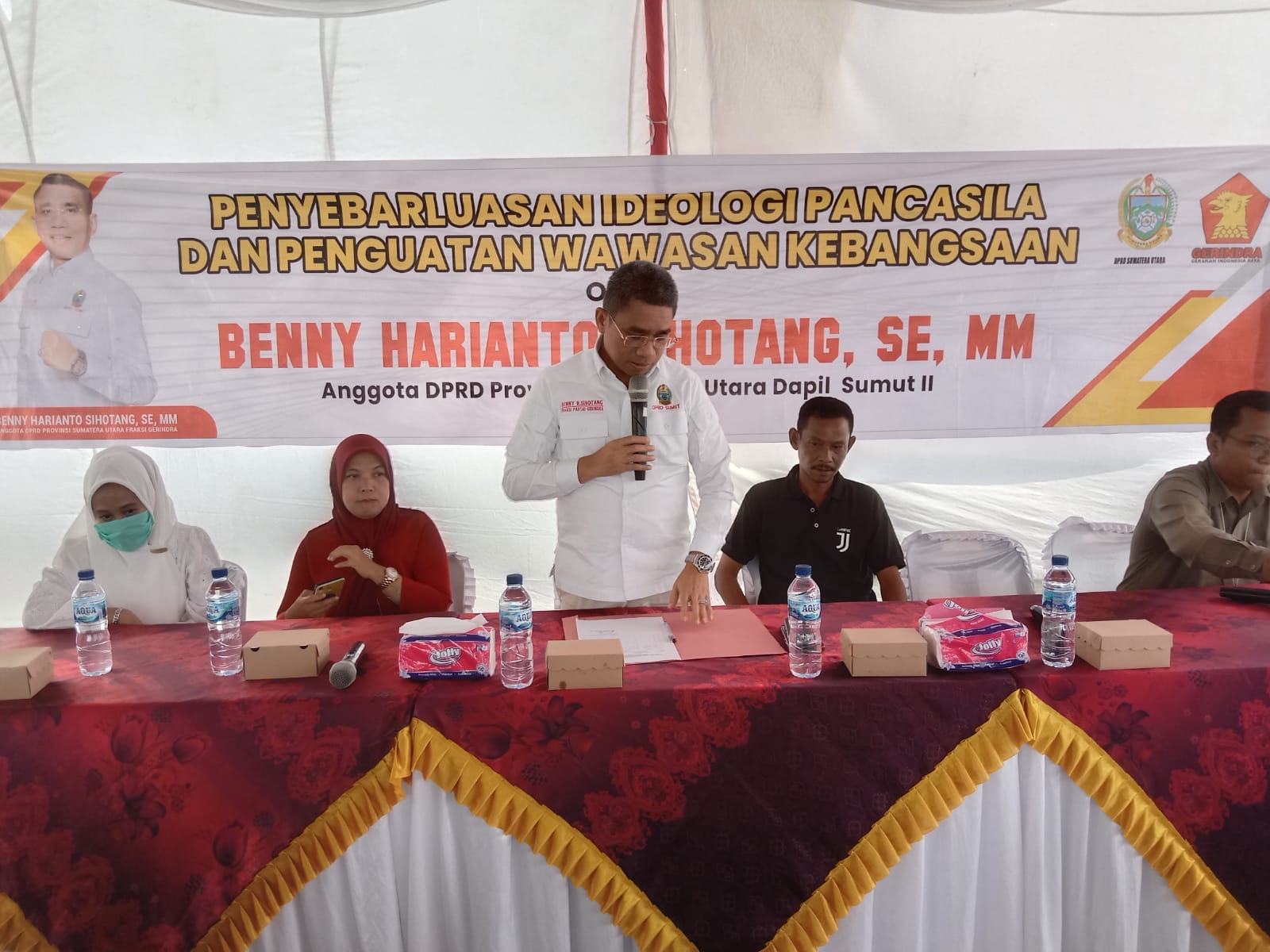 Benny Sihotang SE, MM Lakukan Sosialisasi Penyebarluasan Idiologi Pancasila dan Kebangsaan di Kelurahan Sei Sikambing B