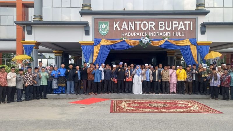 Asisten Administrasi Umum Setda Inhu Sambut 230 Dewan Hakim Se Riau
