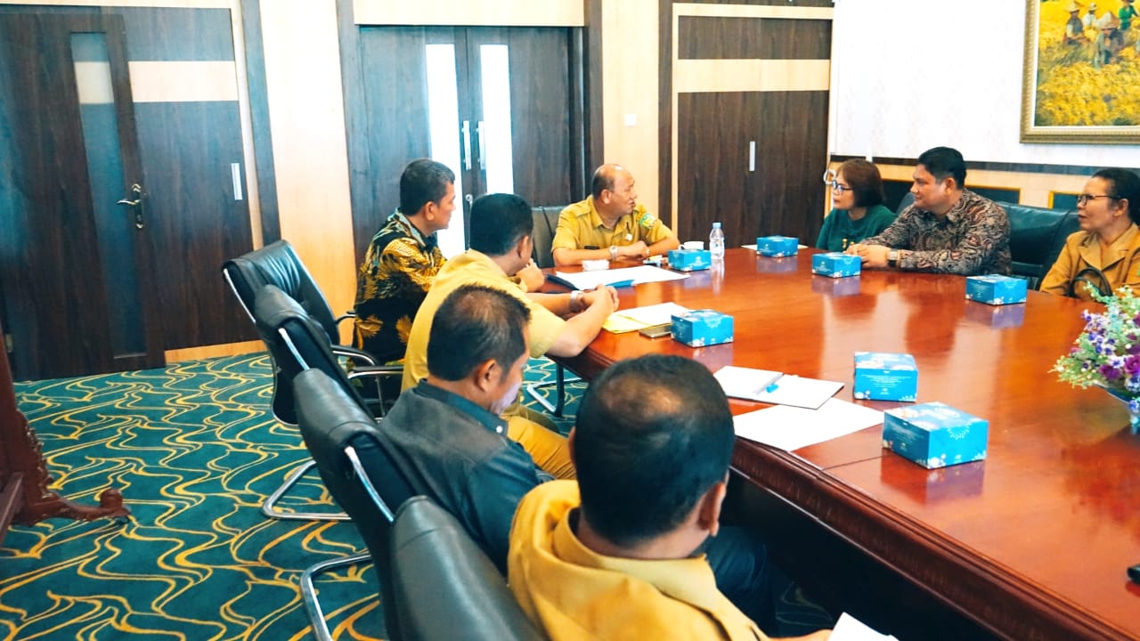 Syah Afandin Terima Audiensi Panitia Perayaan Natal Oikumene Dan Pesparawi