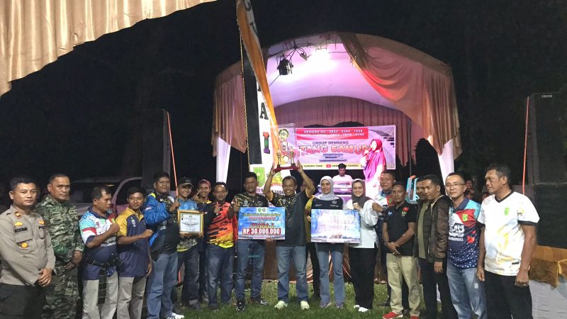 Juara Satu Tuan Keramat Bukit Embun, Event Pariwisata Festival Pacu Sampan Godang Inhu Tumpah Ruah
