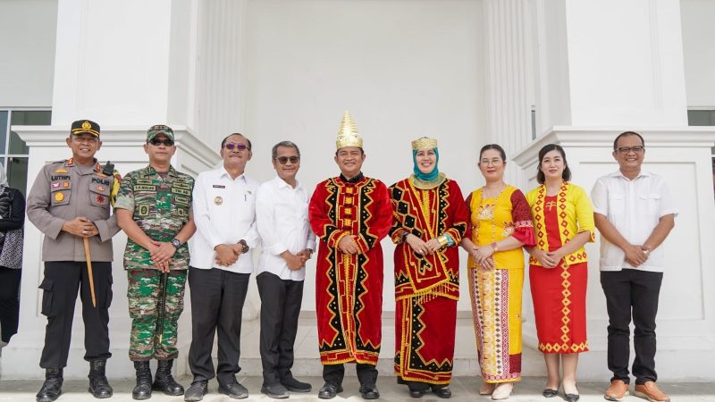 Pj Gubernur Sumut Resmikan Kantor DPRD Nias dan Berikan Sejumlah Bantuan