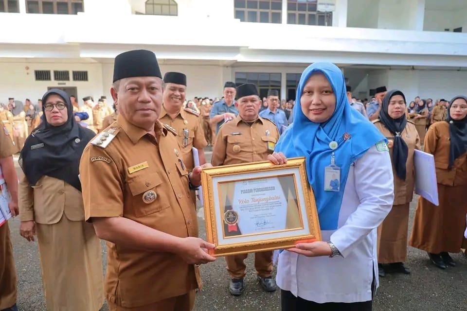 Walikota Tanjungbalai Beri Beberapa Bantuan Di Awal Desember 2023