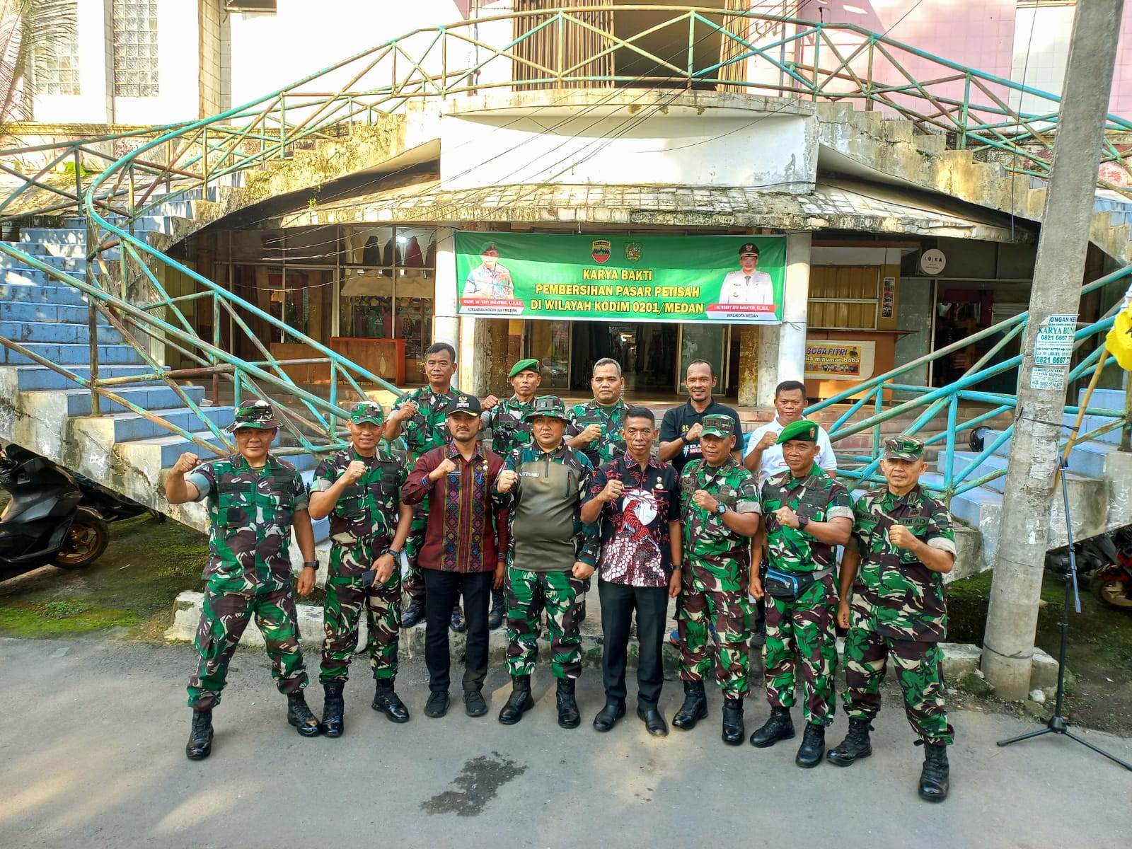 Kodim 0201/Medan dan Pemko Medan Kolaborasi Gelar Karya Bakti TNI di Pasar Petisah