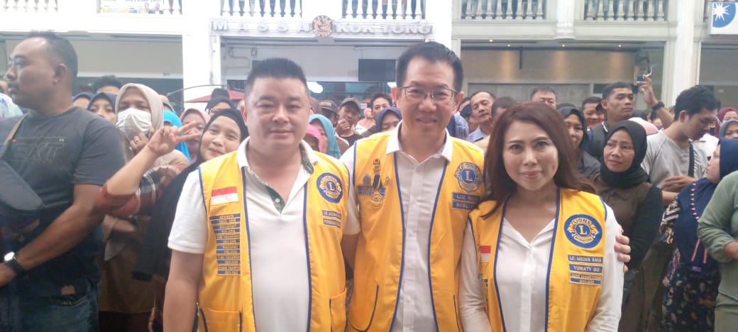 Lions Club Medan Raya Baksos di Medan Polonia