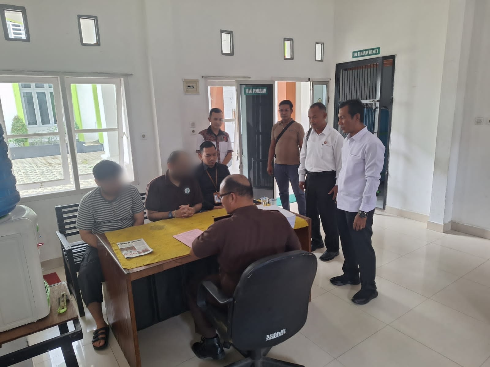 Tersangka Kasus Akun Bodong Usman Udin di Serahkan ke Kejari Langsa, Satu Pelaku Oknum Anggota KIP