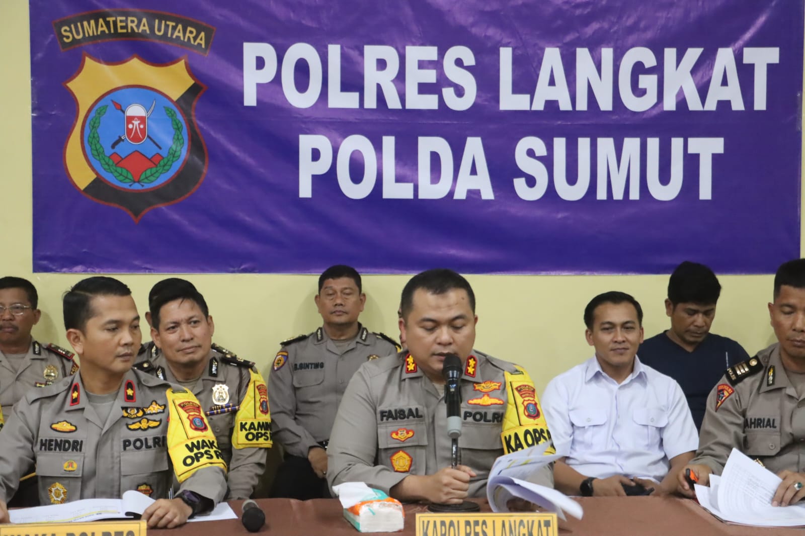 Kapolres Langkat AKBP Faisal Rahmat HS, S.I.K, S.H, M.H Gelar Konferensi Pers Akhir Tahun 2023