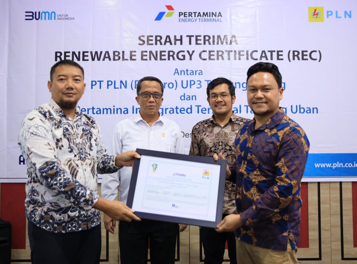 Pertamina Energy Terminal Tanjung Uban Resmi Kantongi Sertifikat REC dari PLN