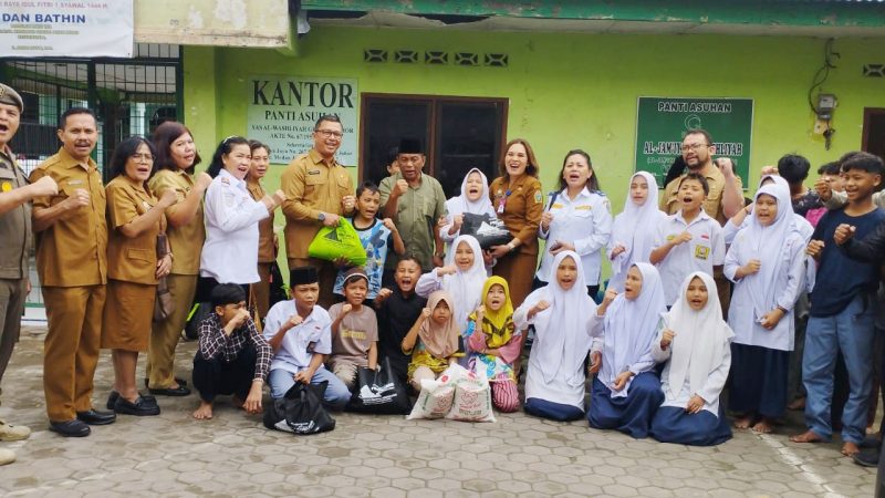 Sambut Natal 2023, ASN Pemprov Sumut Berbagi Bingkisan kepada Anak-anak Panti