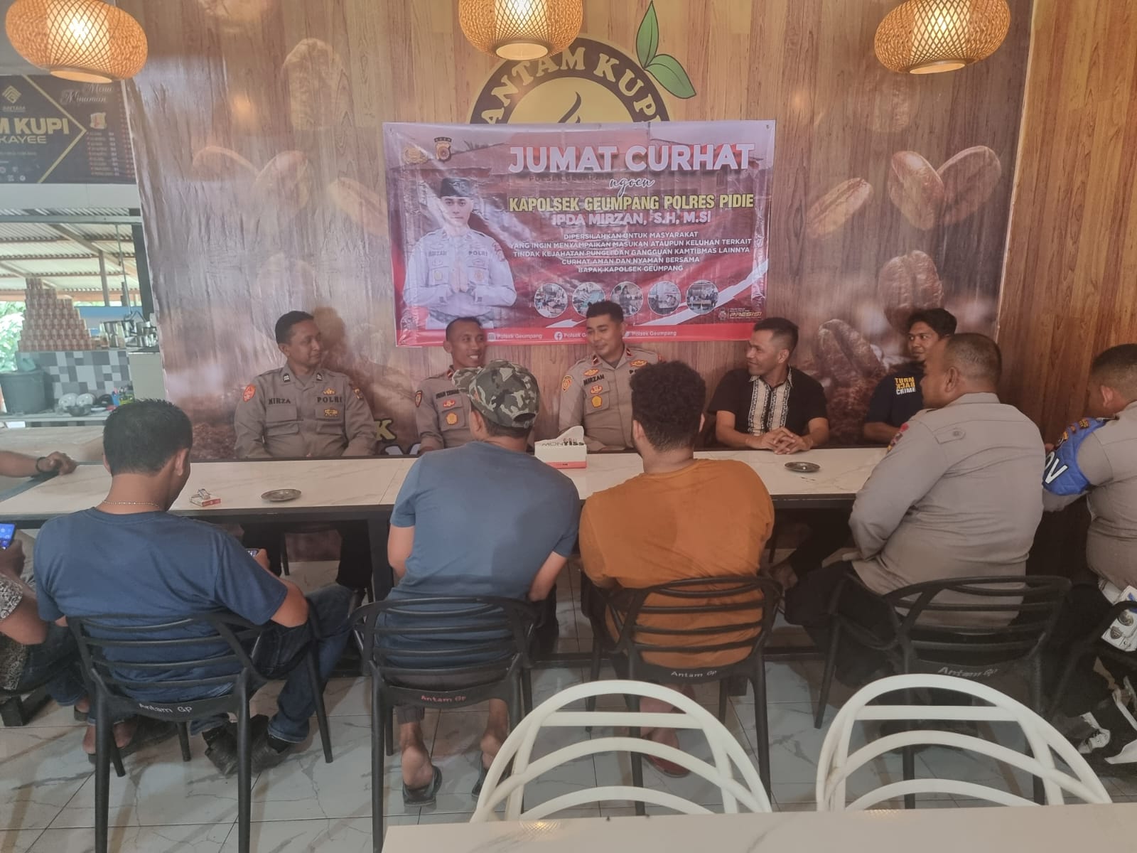 Kapolsek Geumpang Gelar Jum’at Curhat Tampung Keluhan Masyarakat