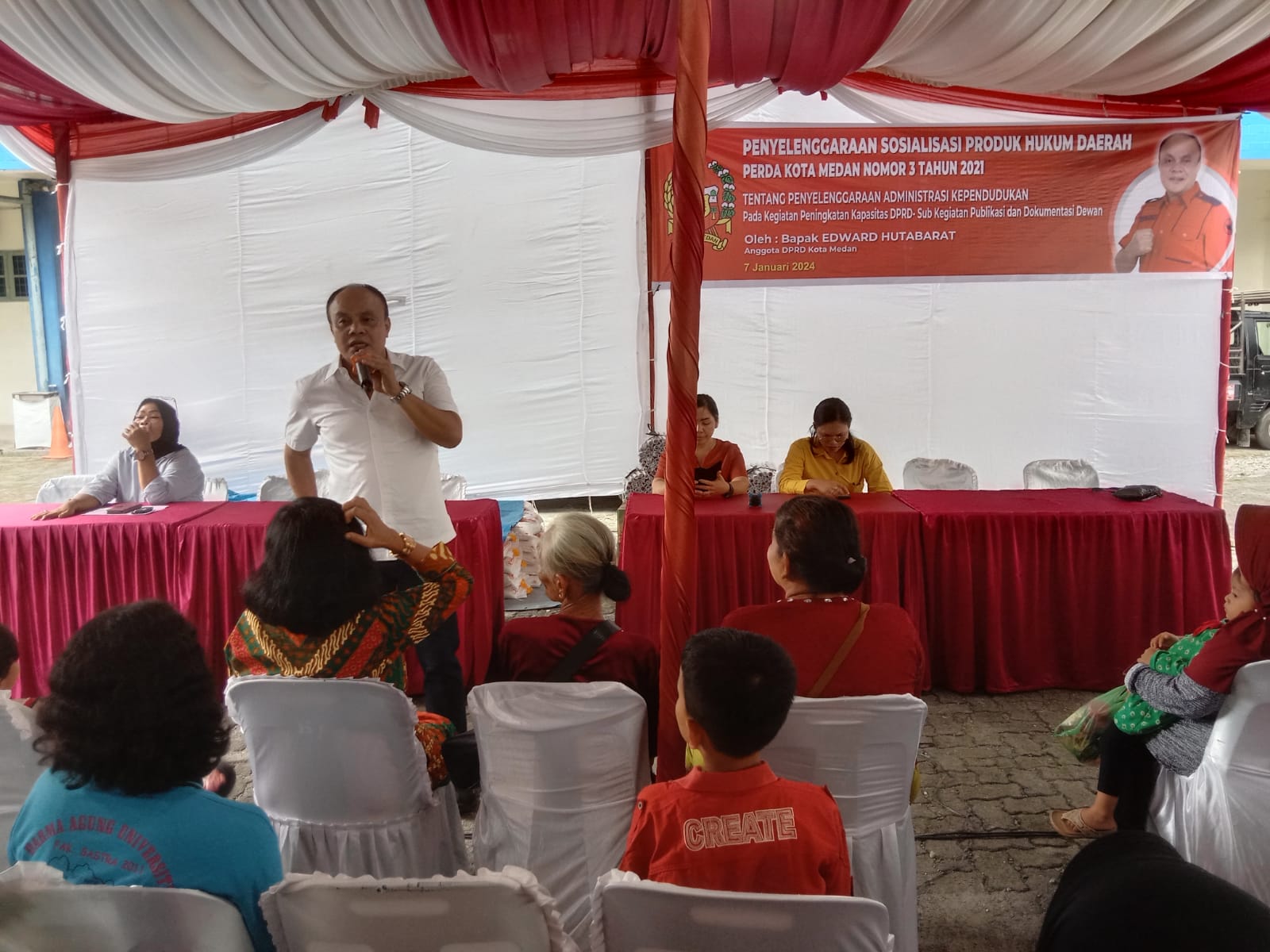 Sosialisasikan Perda Adminduk, Edward Hutabarat: Berobat Dengan Program JKMB dan UHC, Cukup Pakai KTP Kota Medan
