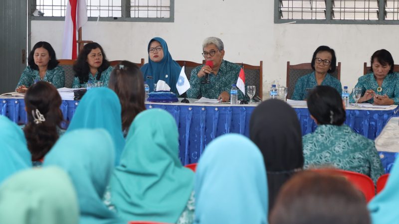 Ketua TP PKK Kota Pematang Siantar Hadiri Acara Agenda Bulanan dan Rapat Kerja TP PKK Kota Pematang Siantar