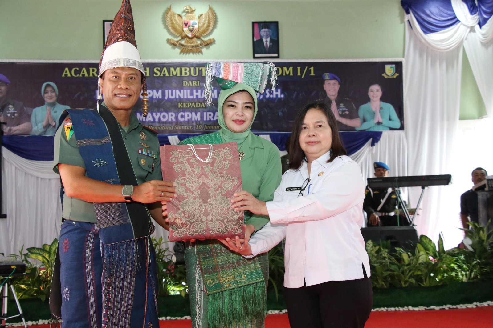 Diwakili Staf Ahli, Wali Kota dr Susanti Dewayani Hadiri Acara Pisah Sambut Dandenpom I/1 Pematang Siantar