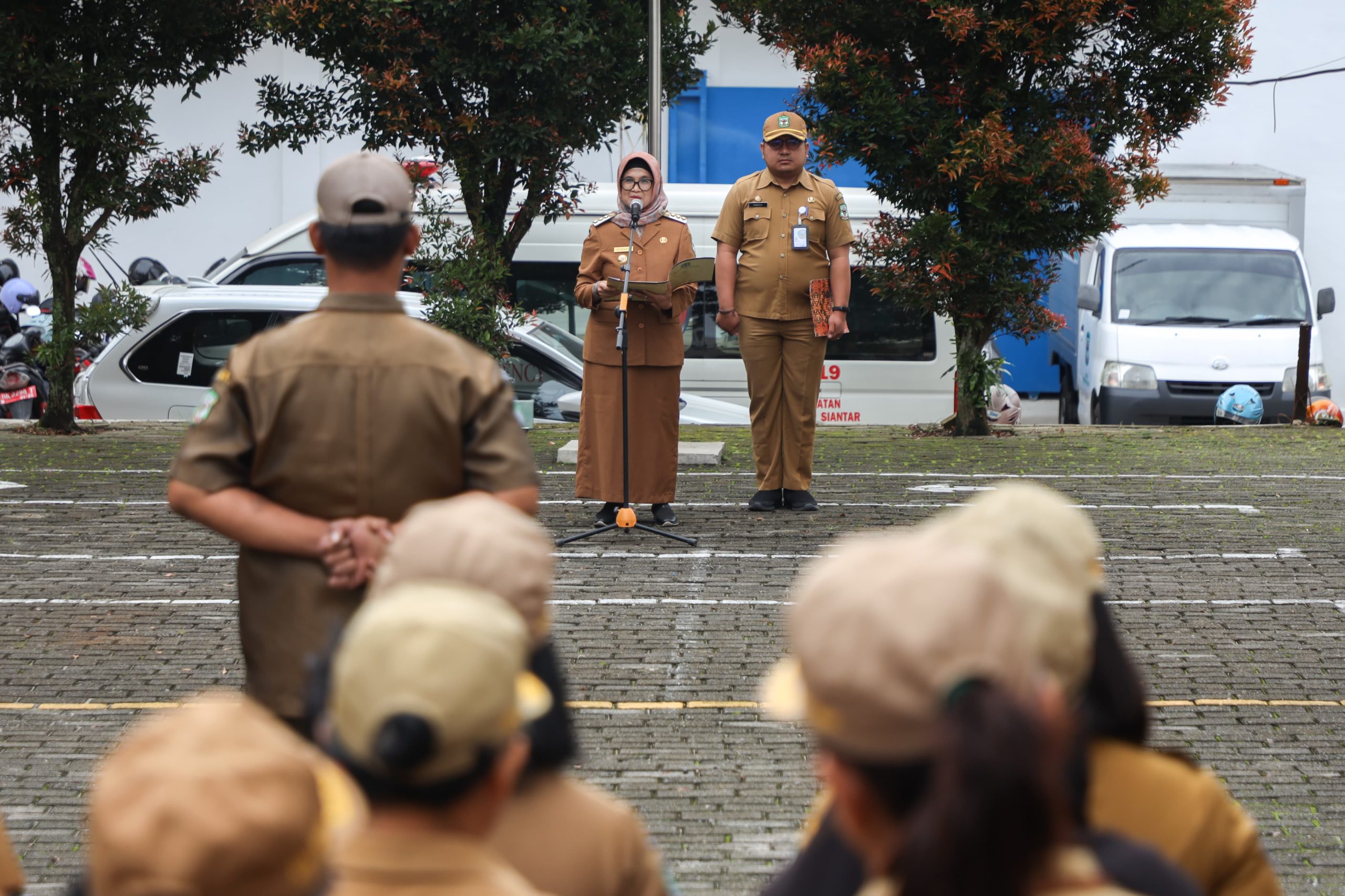 Wali Kota dr Susanti Dewayani Pimpin Apel Pagi Gabungan di Kantor Dinas Kesehatan Kota Pematang Siantar